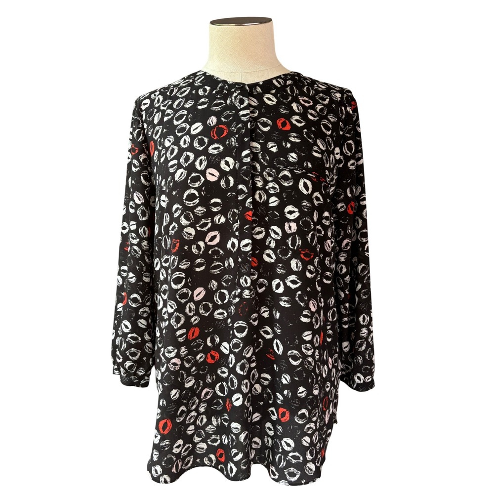 NYDJ Tunic Blouse Women L Black Red White Kiss Print Pleated Back  Boho Artsy